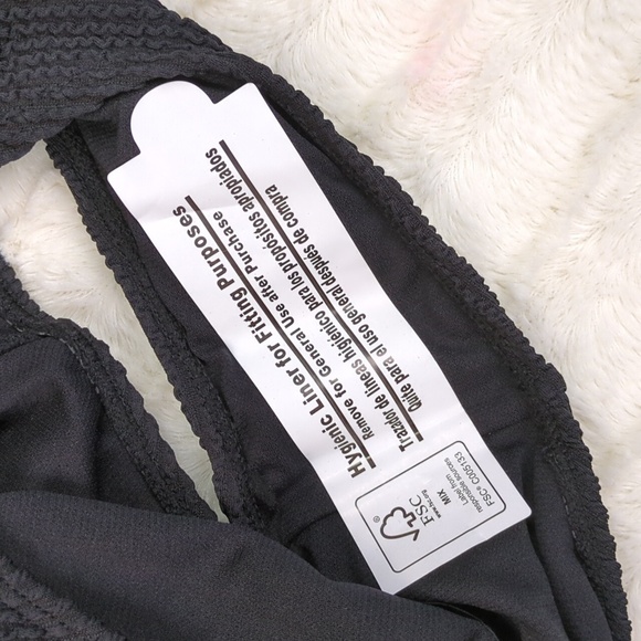 No Boundaries Juniors One Piece Black Crinkle Textured Swimsuit NWT - Picture 9 of 12